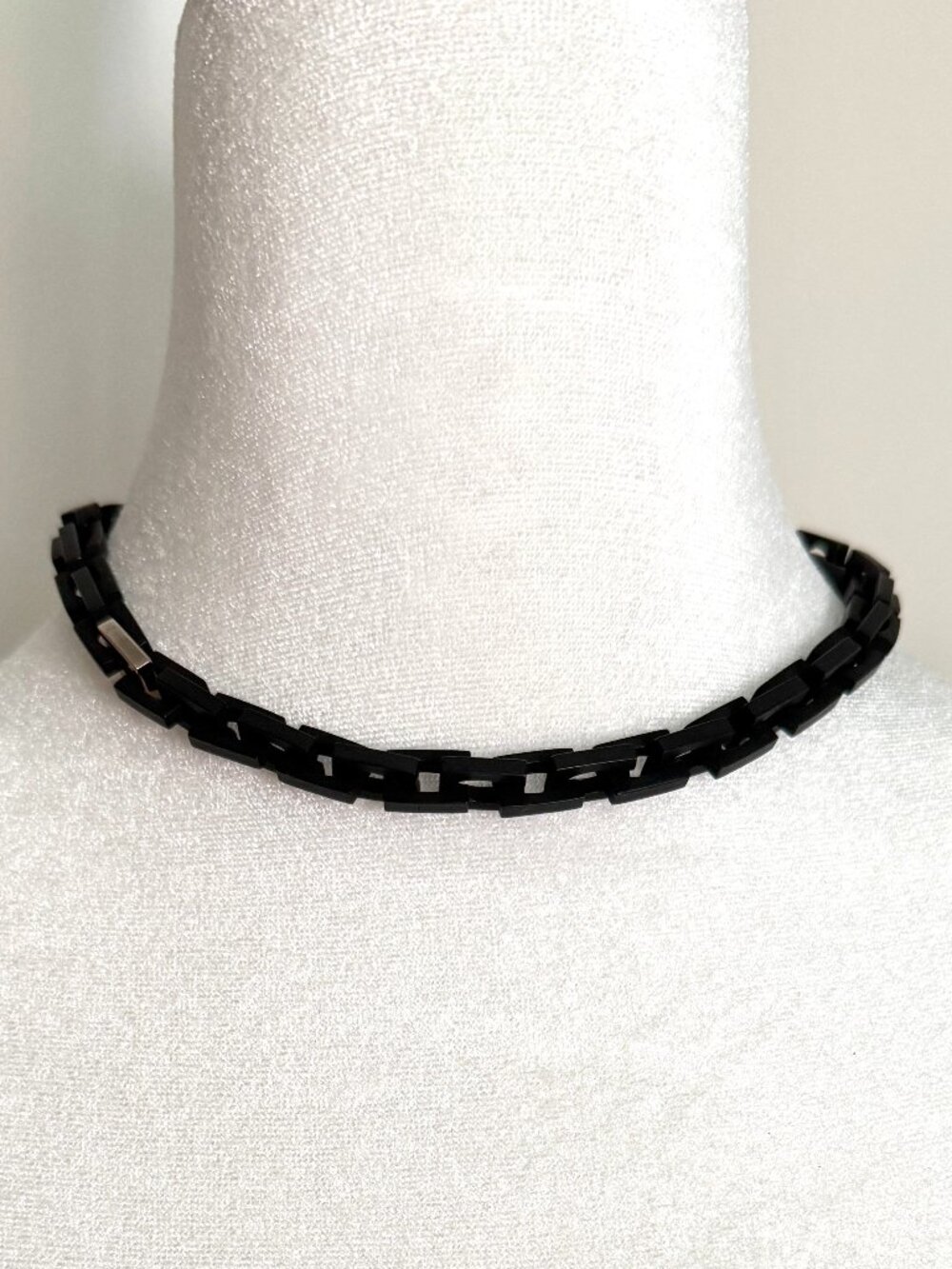 Lulu Frost Black Resin Geometric Link Collar Necklace